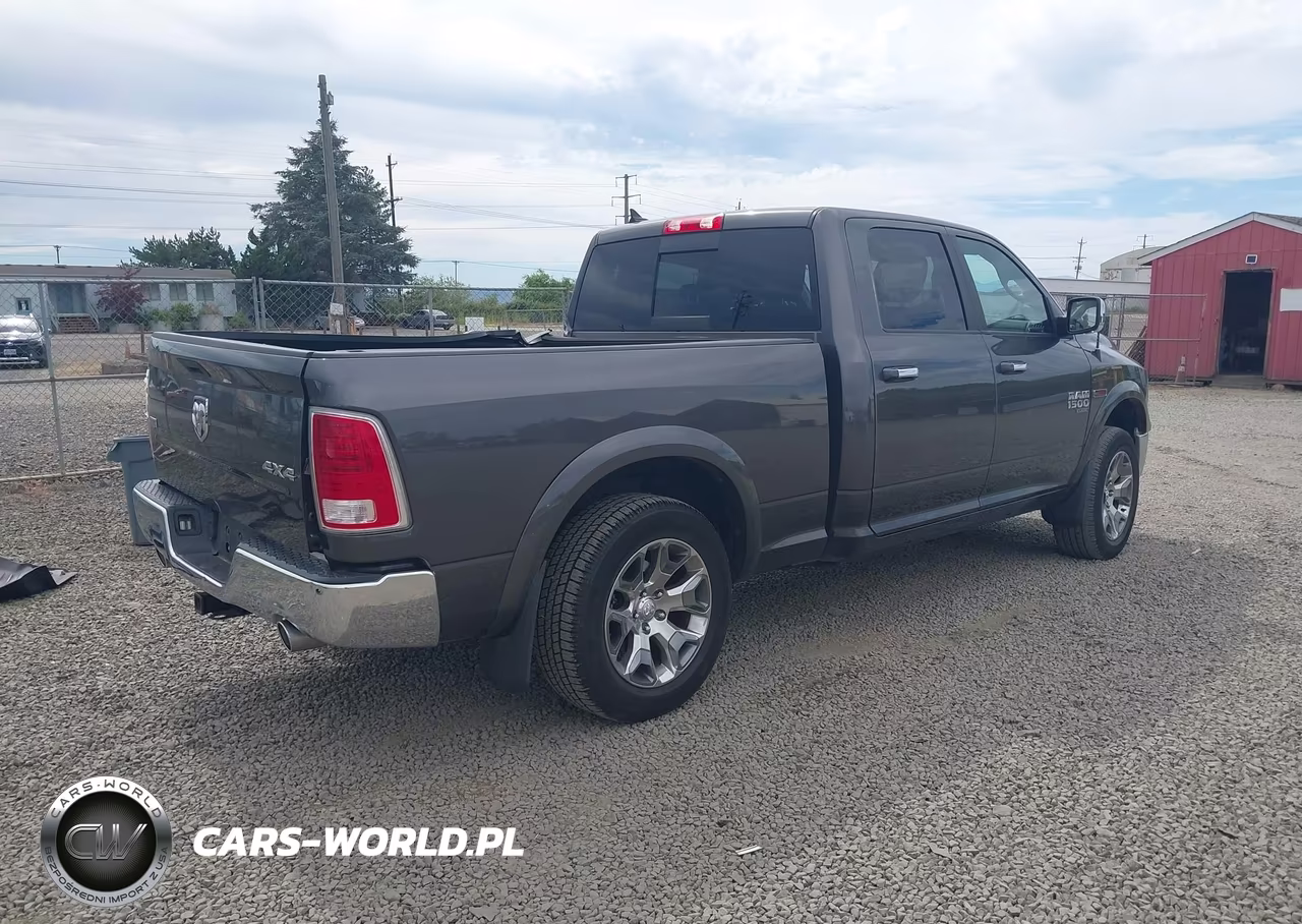 2019 Ram 1500 Classic Laramie 4X4 6'4 Box VIN:1C6RR7VM8KS704107 - 4