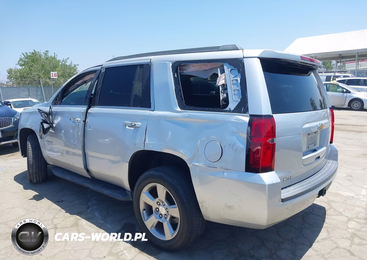 2018 Chevrolet Tahoe Lt VIN:1GNSCBKC3JR403347 - 3
