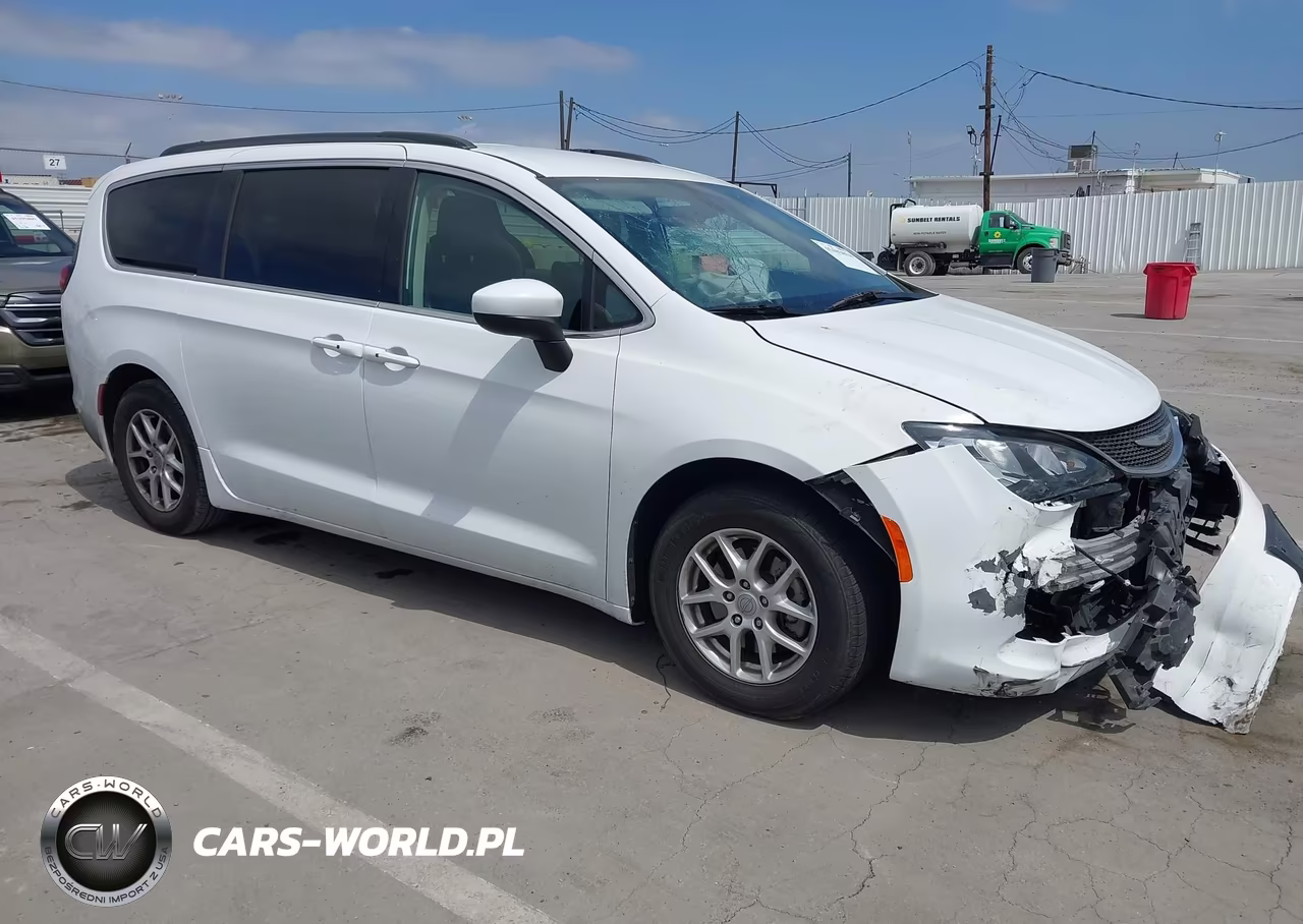 2020 Chrysler Voyager Lxi