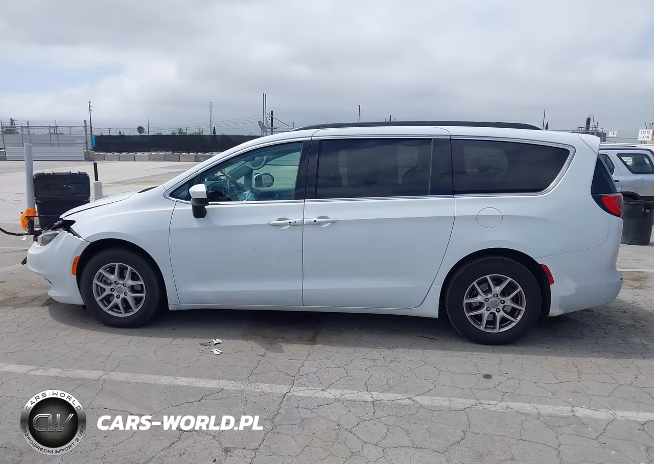 2020 Chrysler Voyager Lxi VIN:2C4RC1DGXLR262128 - 14