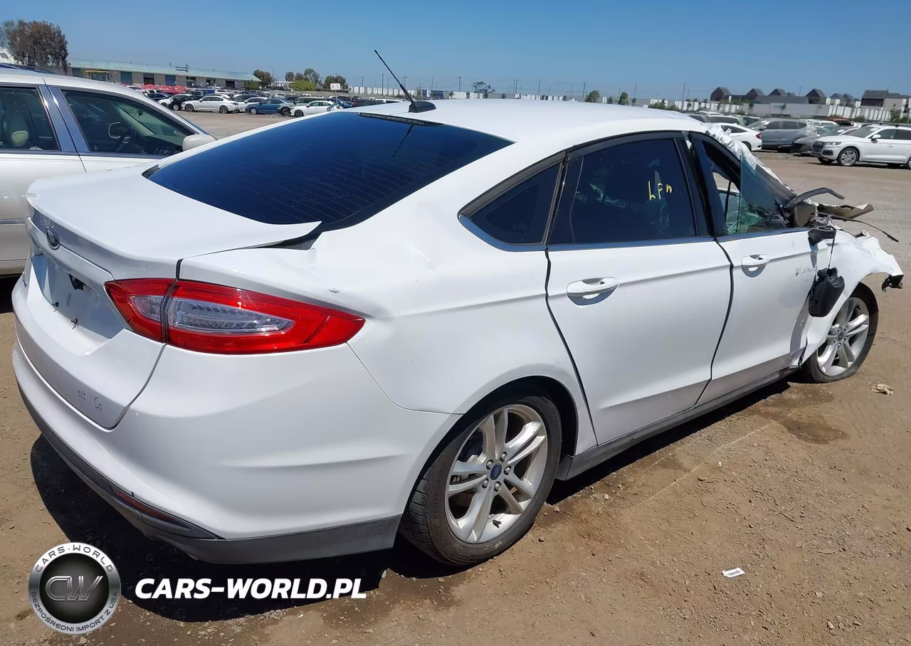 2014 Ford Fusion S VIN:3FA6P0G70ER269301 - 4