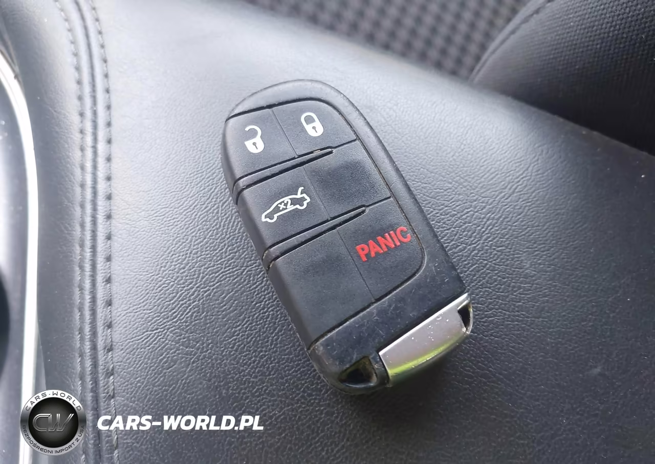 2018 Dodge Challenger Sxt VIN:2C3CDZAGXJH322034 - 11