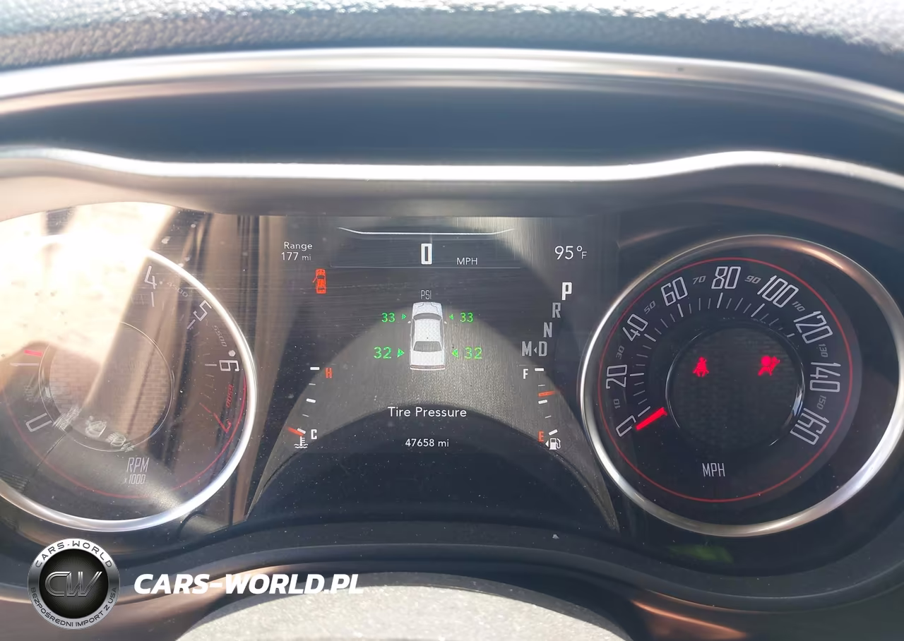 2018 Dodge Challenger Sxt VIN:2C3CDZAGXJH322034 - 7