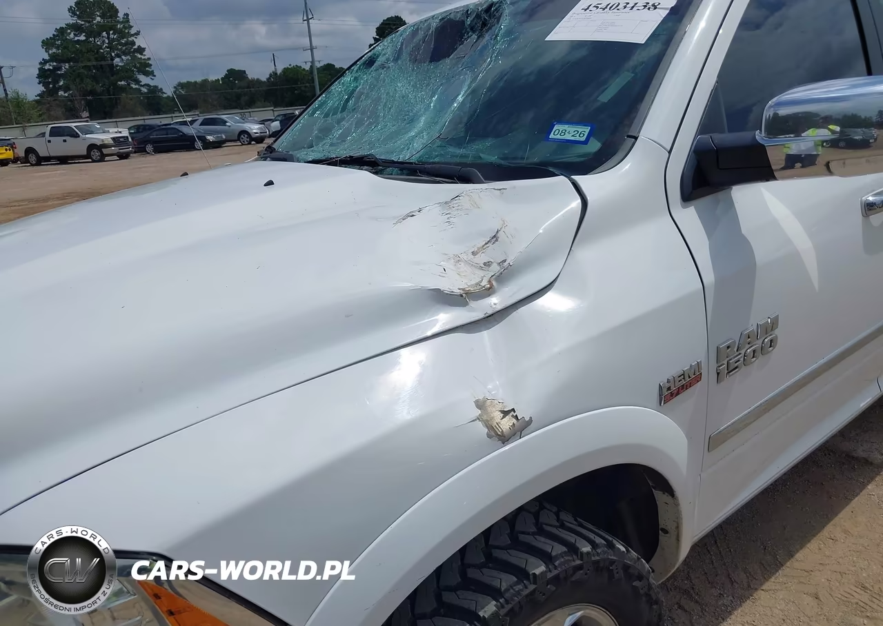 2015 Ram 1500 Laramie VIN:1C6RR7NT4FS768416 - 17