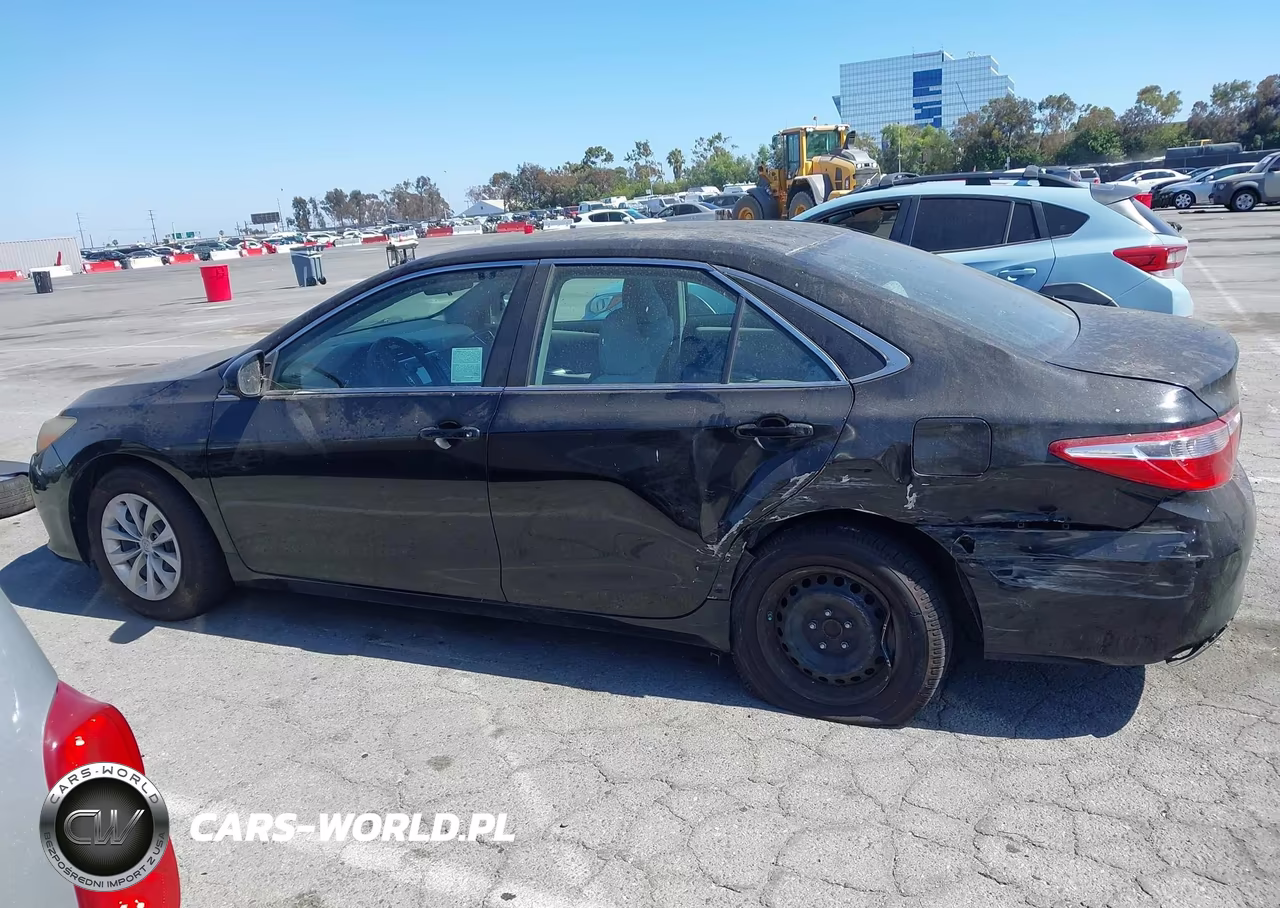 2017 Toyota Camry Le VIN:4T1BF1FK5HU362315 - 14