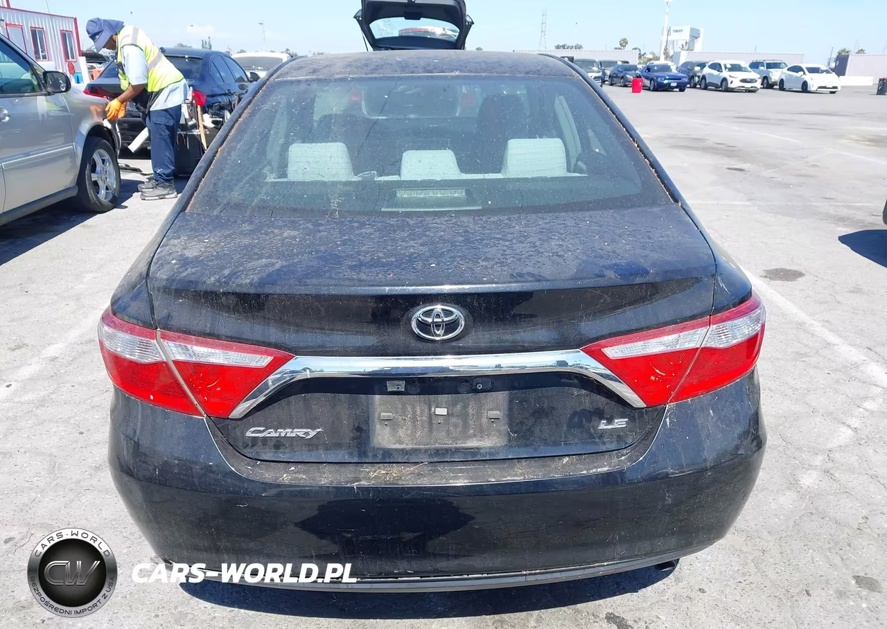 2017 Toyota Camry Le VIN:4T1BF1FK5HU362315 - 16
