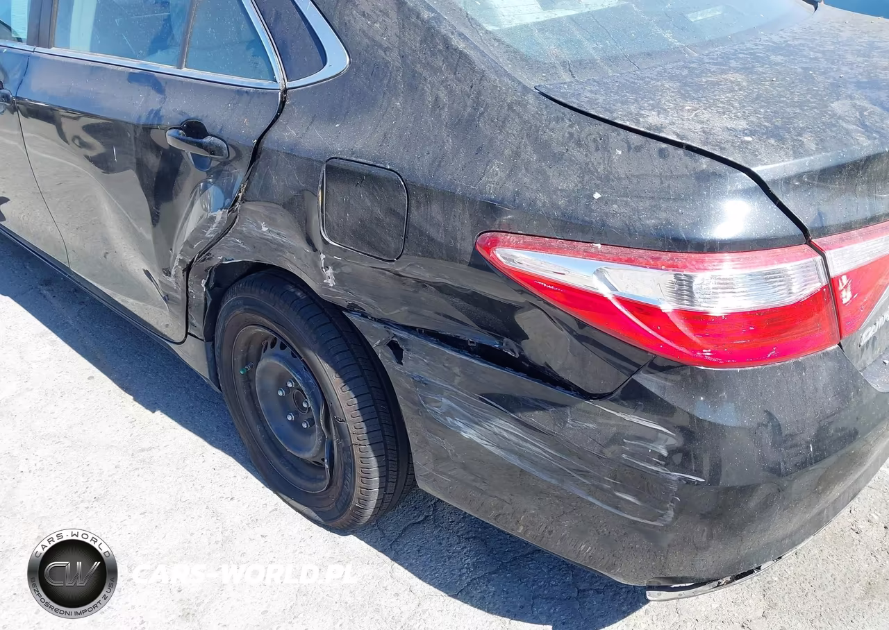 2017 Toyota Camry Le VIN:4T1BF1FK5HU362315 - 18