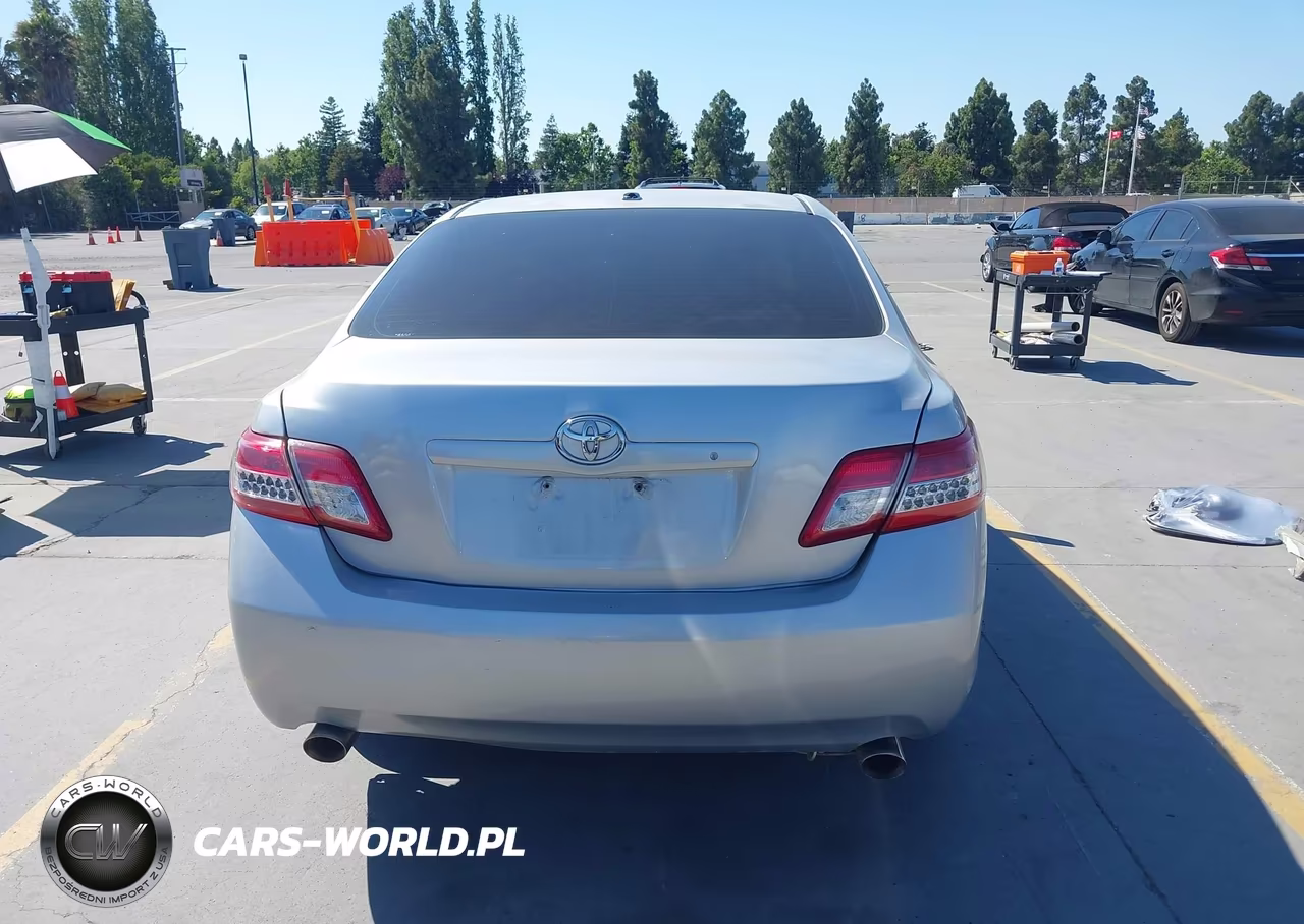 2010 Toyota Camry Le V6 VIN:JTNBK3EK7A3050355 - 17