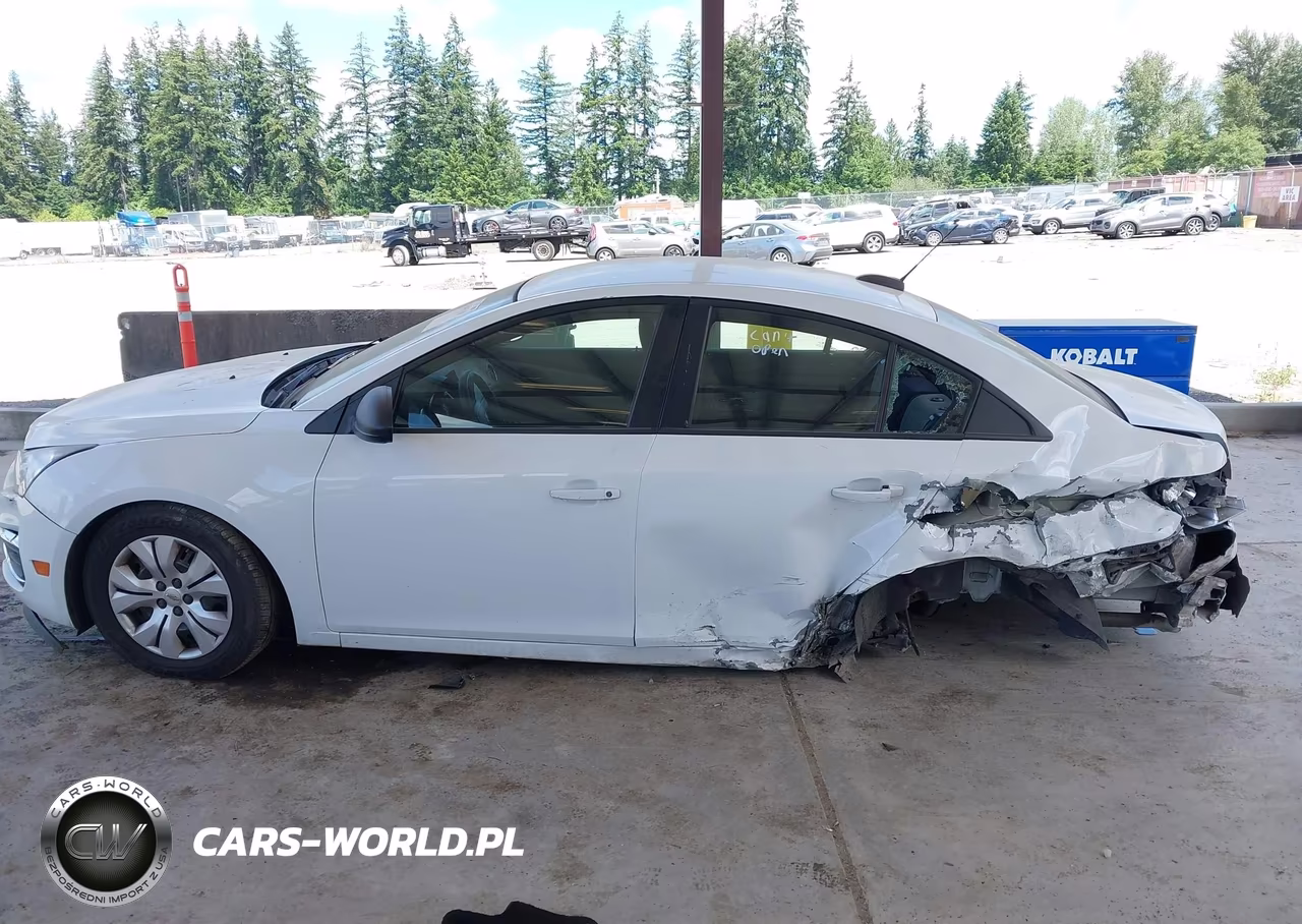 2015 Chevrolet Cruze Ls Auto VIN:1G1PA5SG9F7178162 - 14
