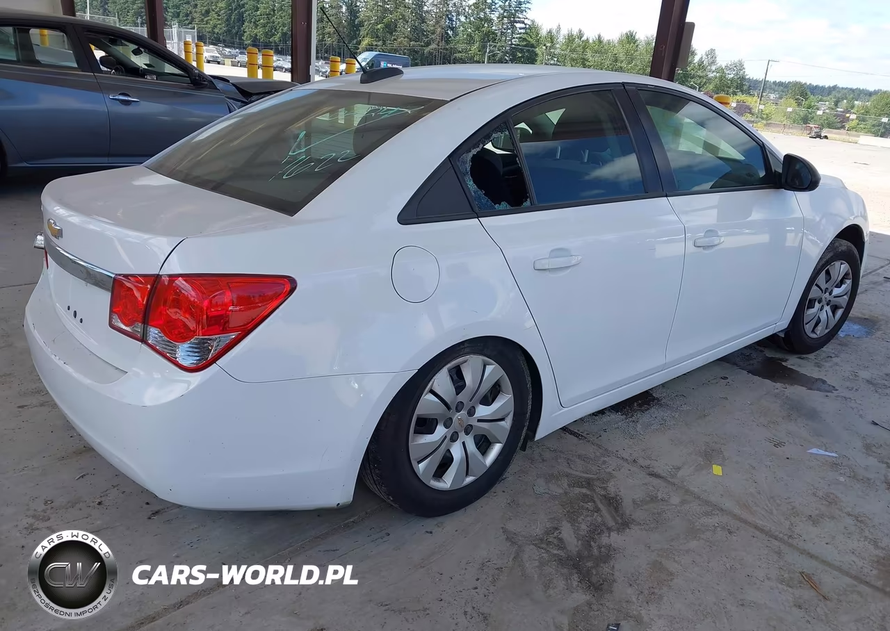 2015 Chevrolet Cruze Ls Auto VIN:1G1PA5SG9F7178162 - 4