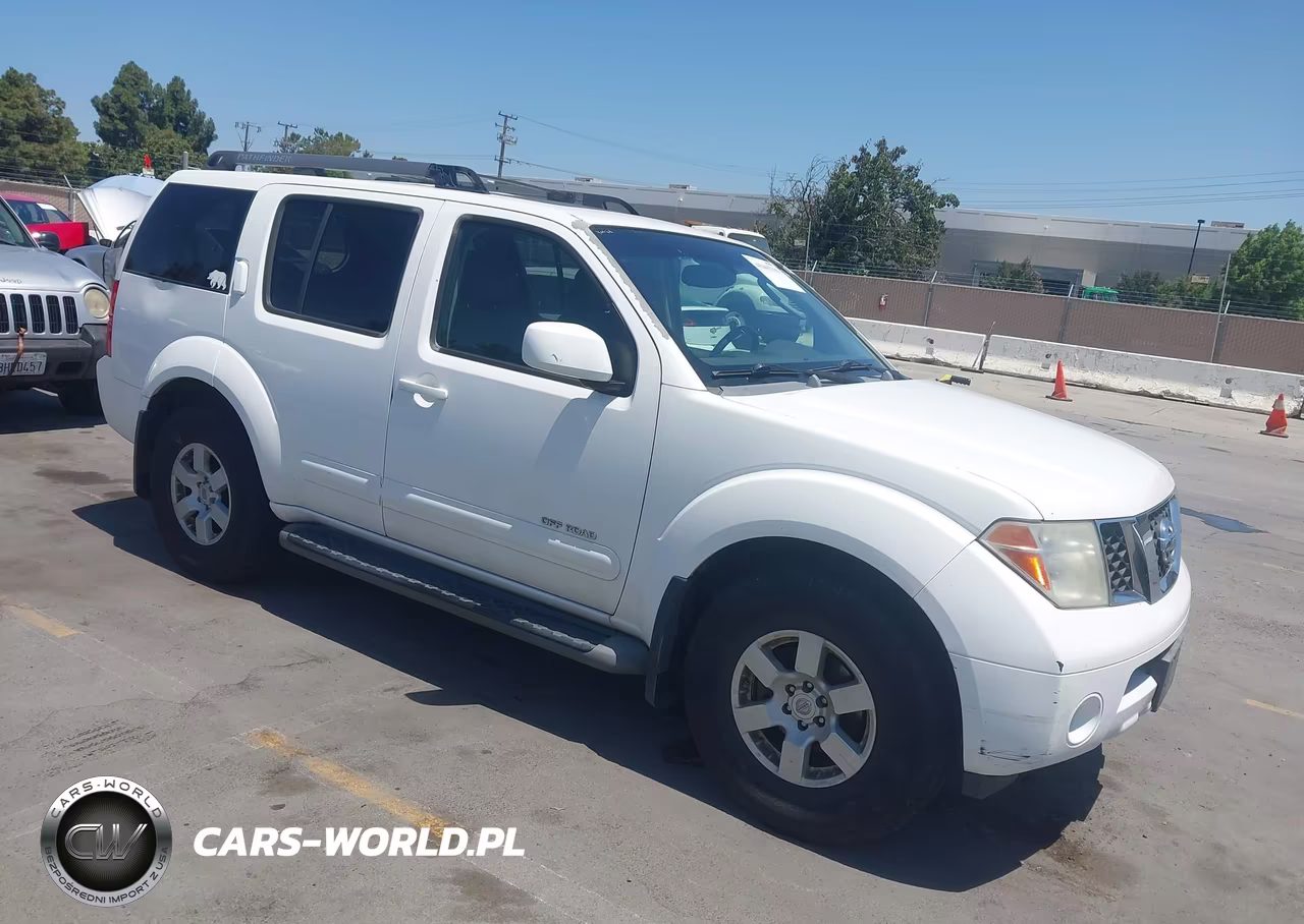 2005 Nissan Pathfinder Se Off-Road