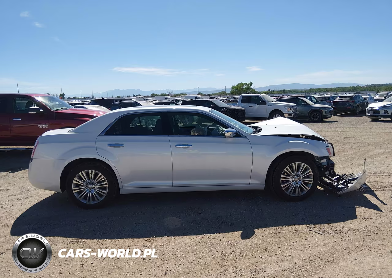 2011 Chrysler 300C Awd VIN:2C3CK6CT1BH530285 - 13