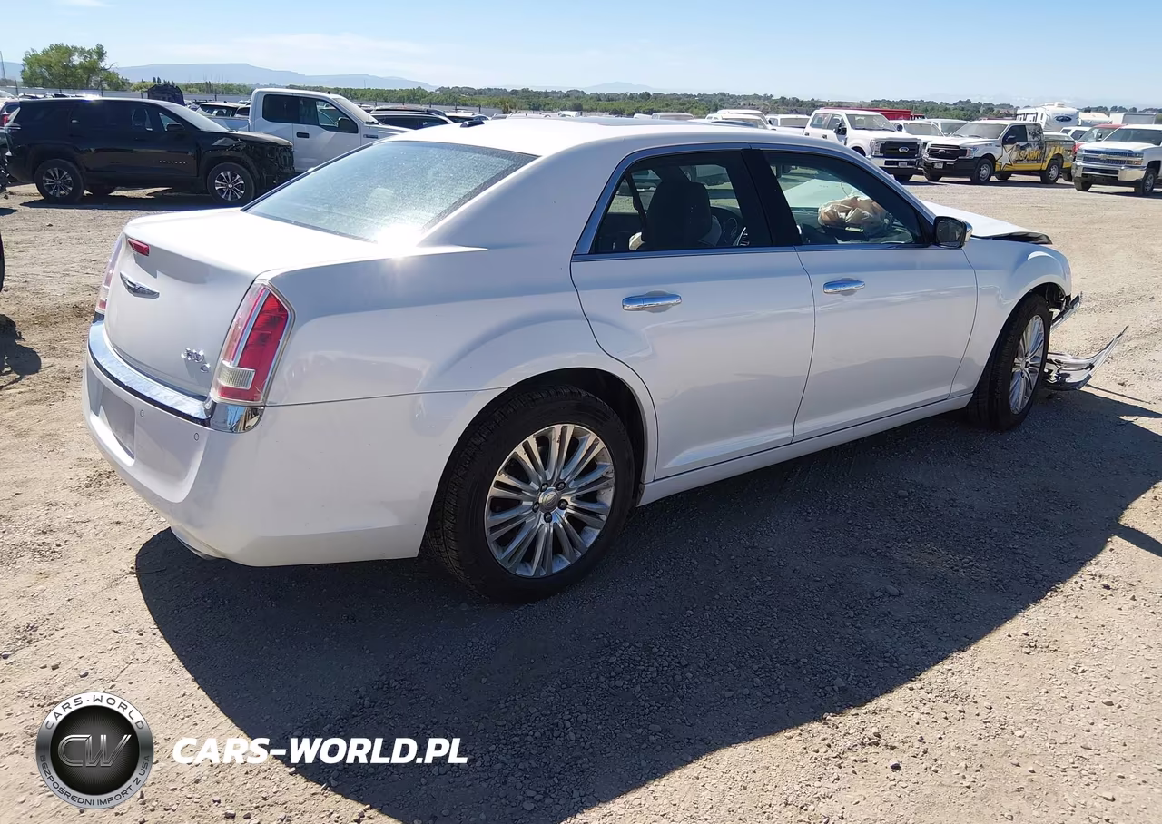 2011 Chrysler 300C Awd VIN:2C3CK6CT1BH530285 - 4
