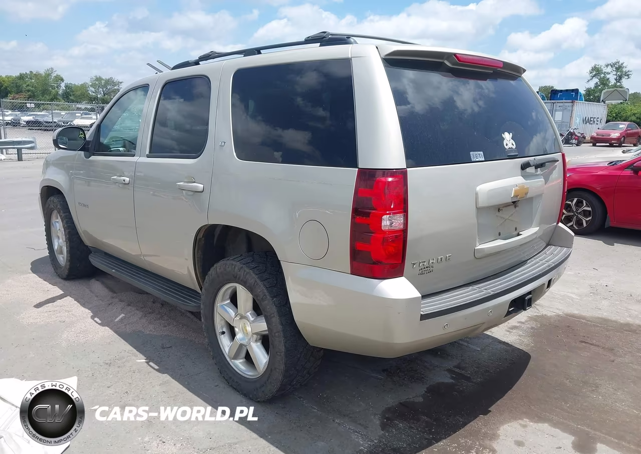 2013 Chevrolet Tahoe Lt VIN:1GNSKBE02DR357910 - 3