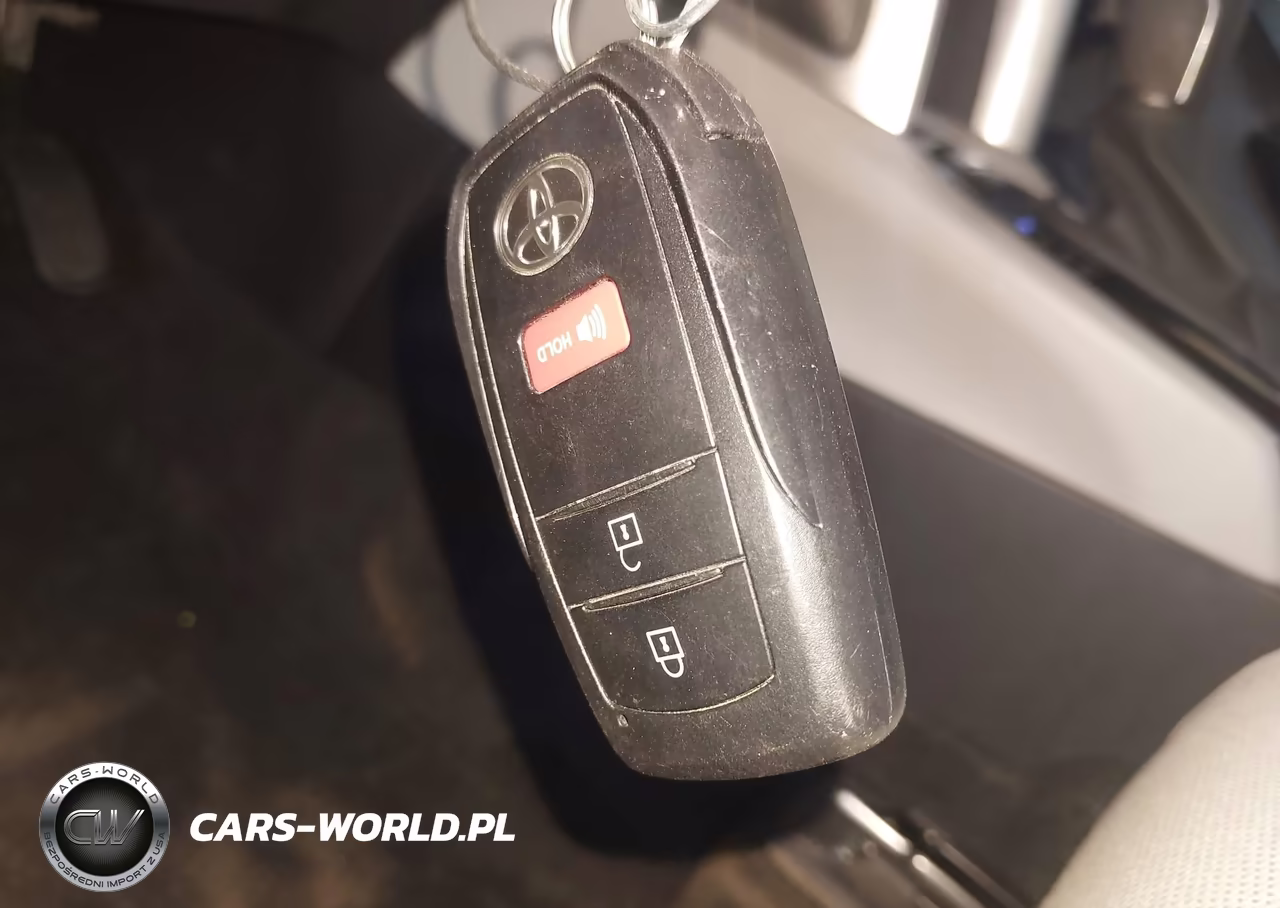 2023 Toyota Corolla Cross Le VIN:7MUCAAAGXPV041616 - 11