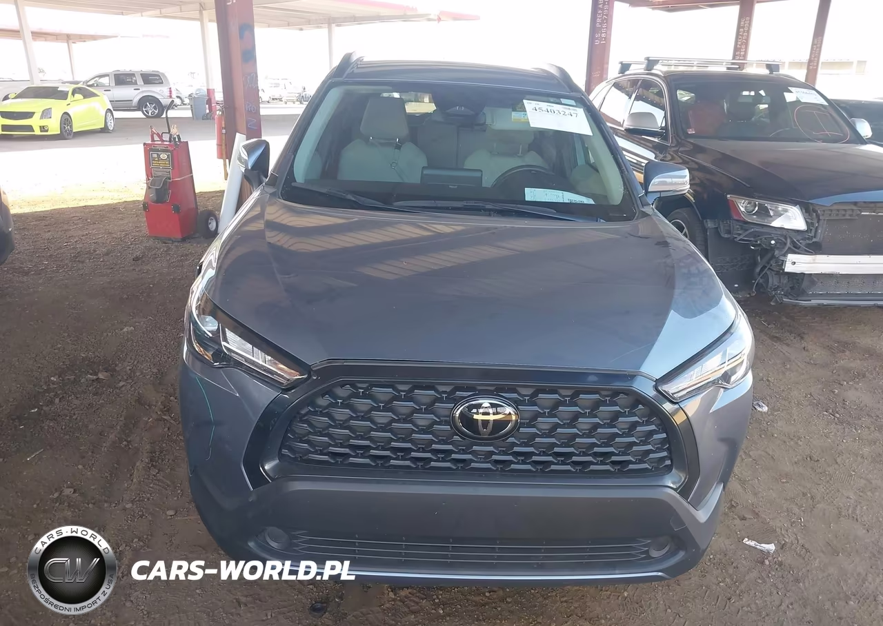 2023 Toyota Corolla Cross Le VIN:7MUCAAAGXPV041616 - 12