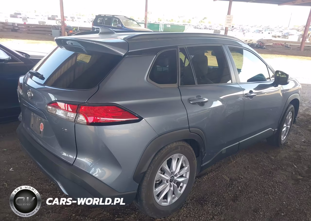 2023 Toyota Corolla Cross Le VIN:7MUCAAAGXPV041616 - 4