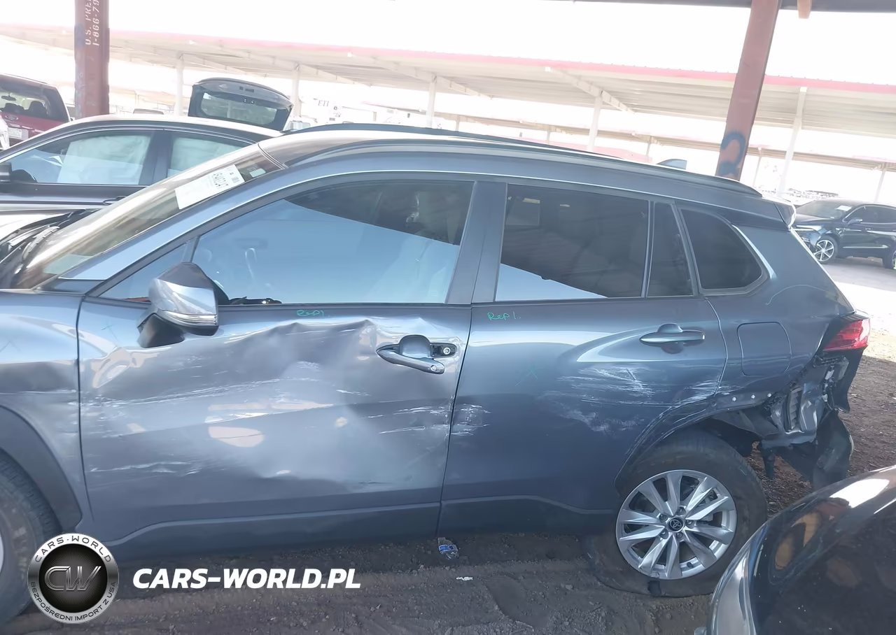 2023 Toyota Corolla Cross Le VIN:7MUCAAAGXPV041616 - 6