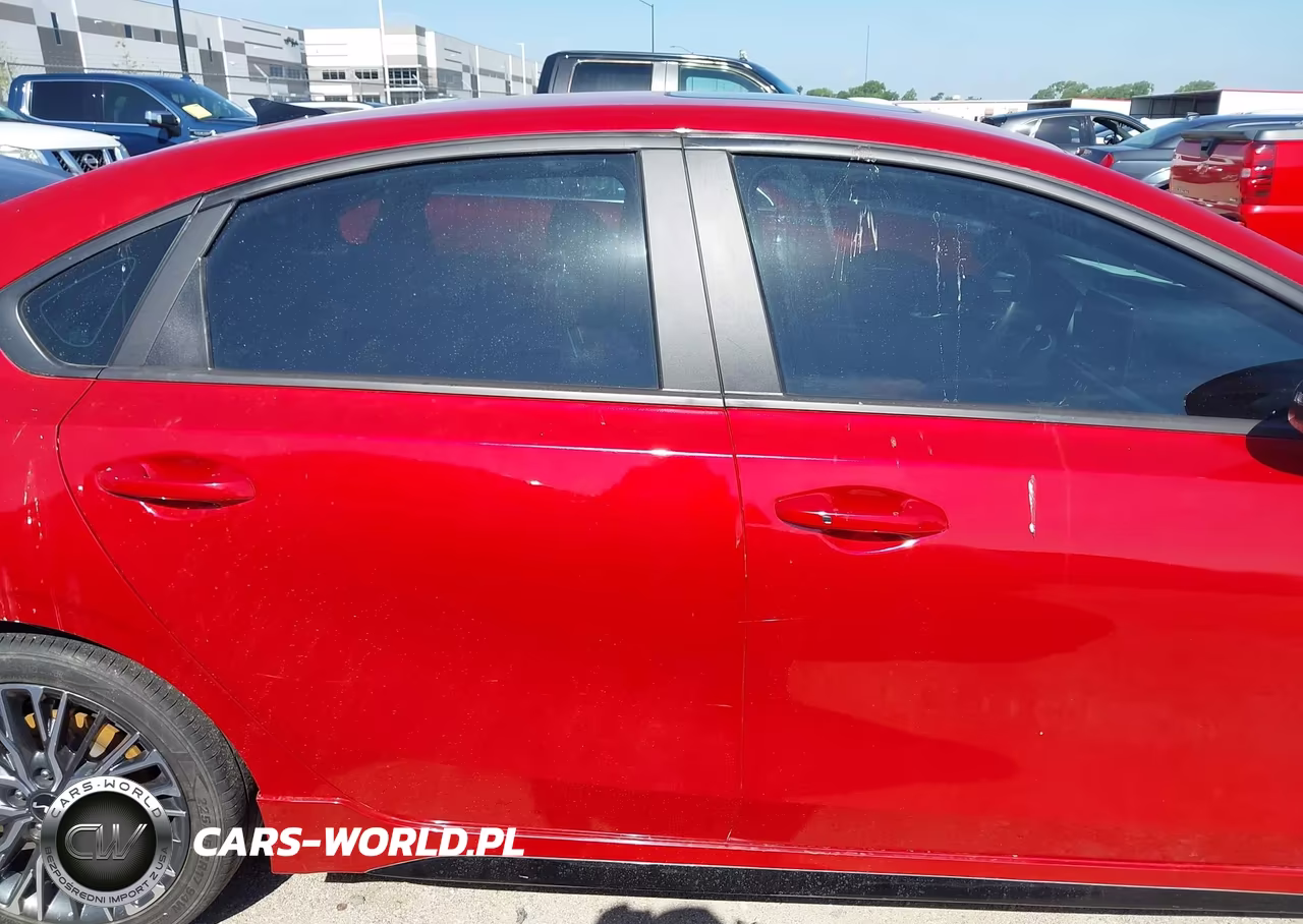 2024 Kia Forte Gt-Line VIN:3KPF54AD3RE750081 - 13