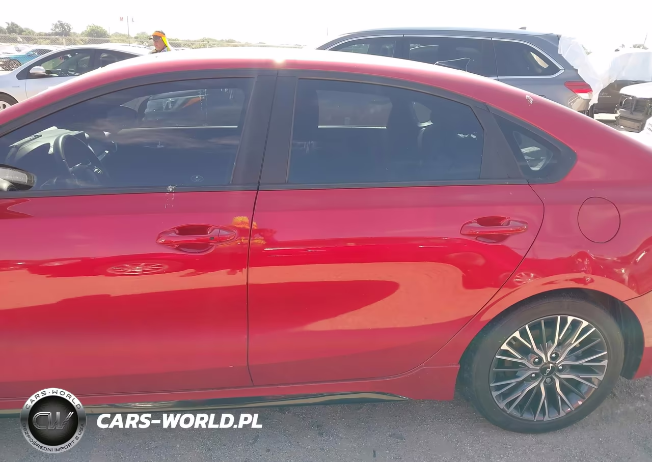 2024 Kia Forte Gt-Line VIN:3KPF54AD3RE750081 - 14
