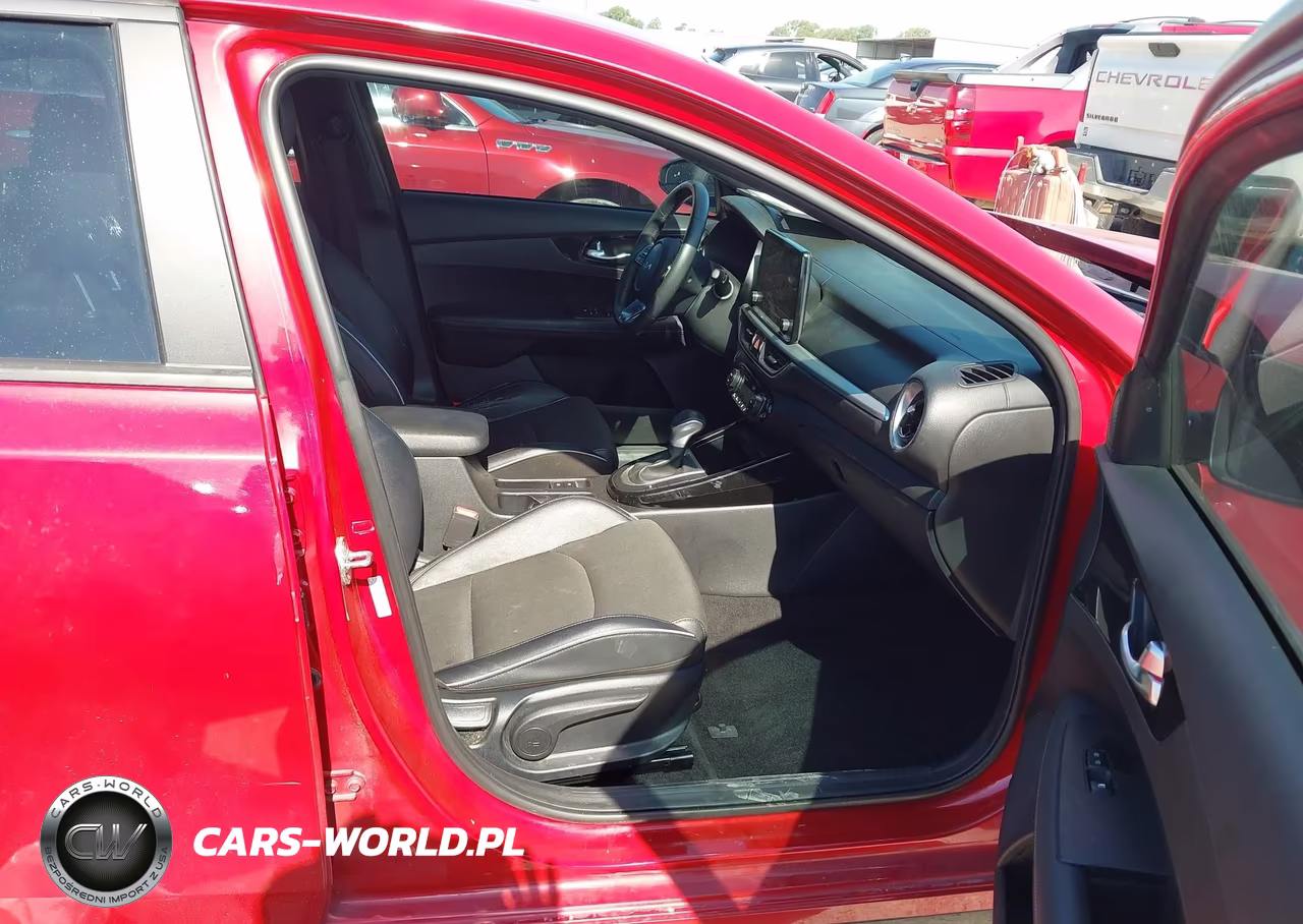 2024 Kia Forte Gt-Line VIN:3KPF54AD3RE750081 - 5