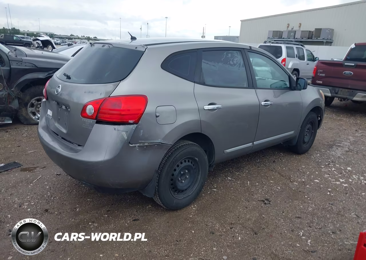 2013 Nissan Rogue S VIN:JN8AS5MT4DW508737 - 4