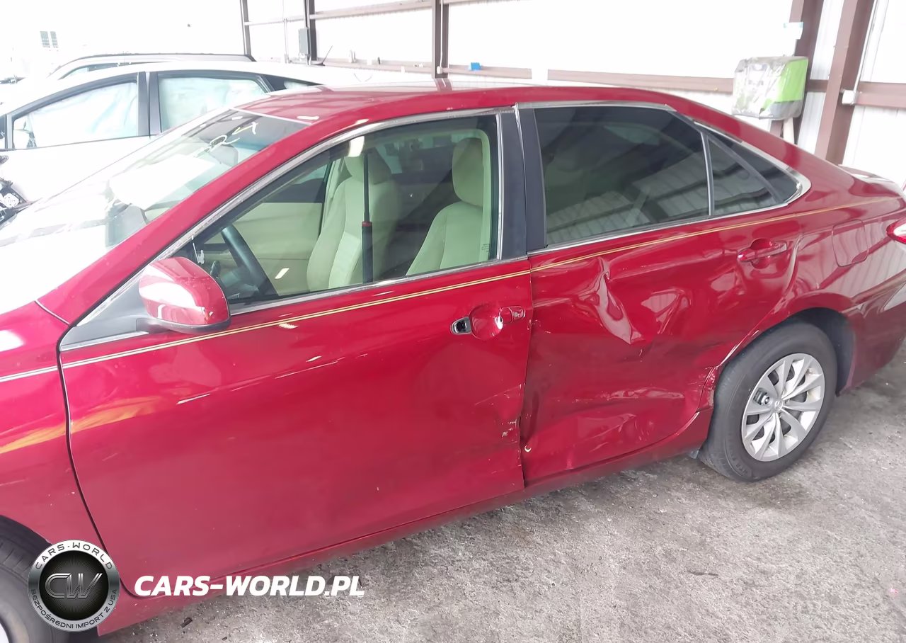 2015 Toyota Camry Le VIN:4T1BF1FK7FU915639 - 6