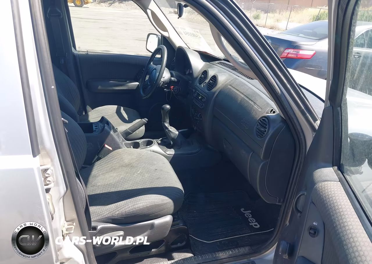 2002 Jeep Liberty Sport VIN:1J4GL48K42W345805 - 5