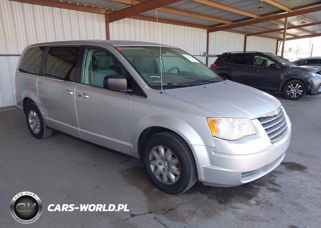 2009 Chrysler Town & Country Lx