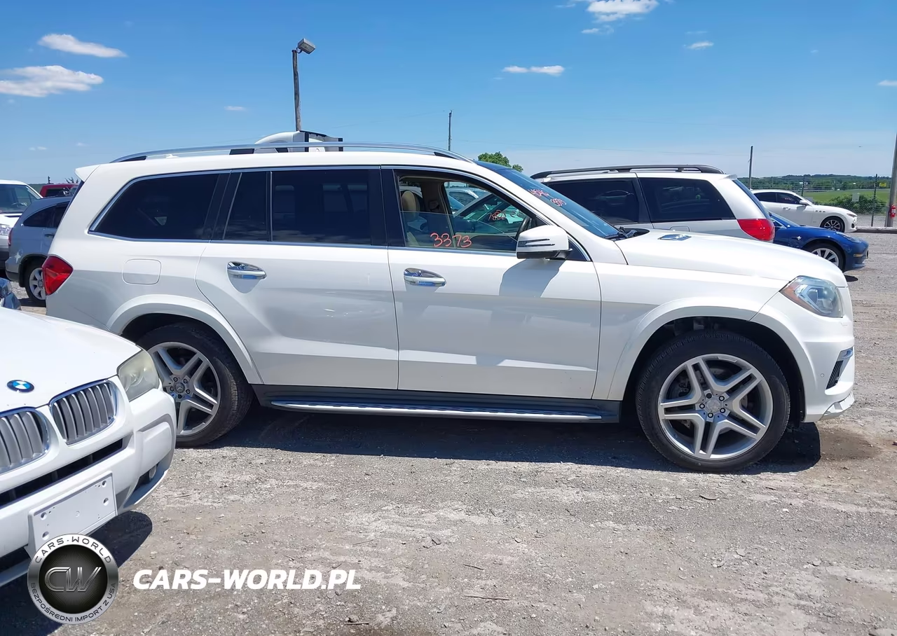 2015 Mercedes-Benz Gl 550 4Matic VIN:4JGDF7DE3FA532386 - 13
