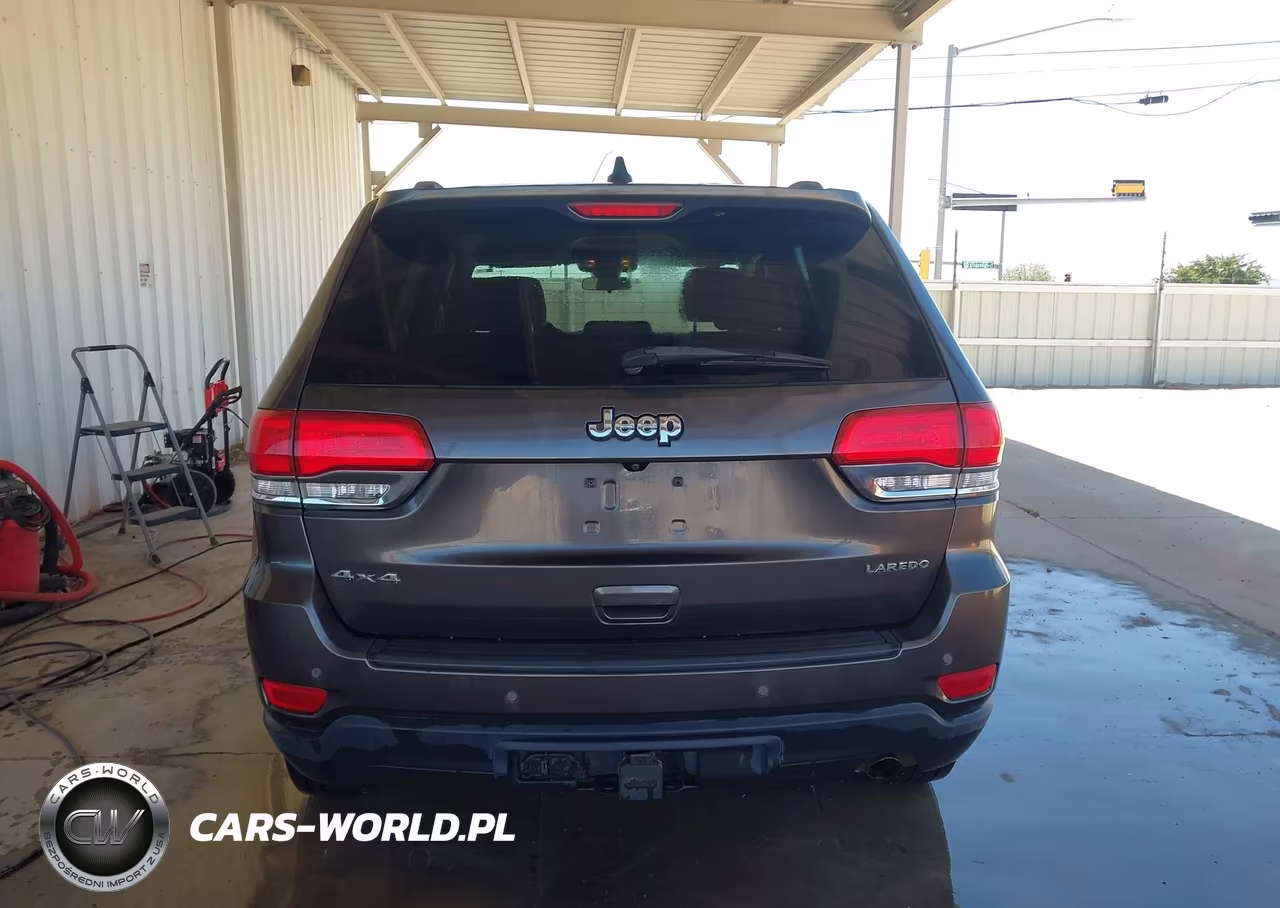 2018 Jeep Grand Cherokee Laredo E 4X4 VIN:1C4RJFAG6JC398754 - 17