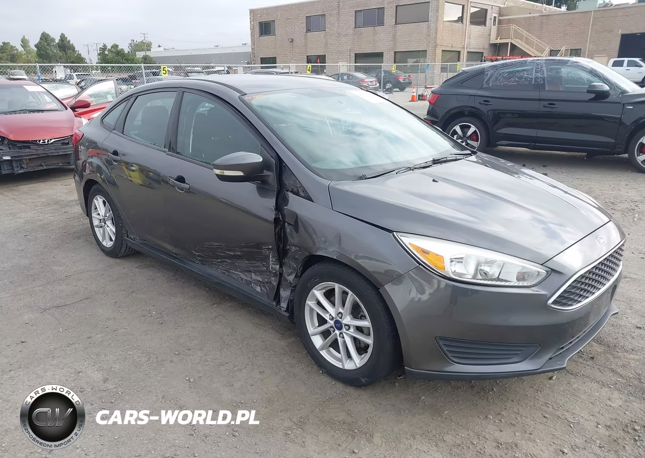 2015 Ford Focus Se VIN:1FADP3F20FL294665 - 6