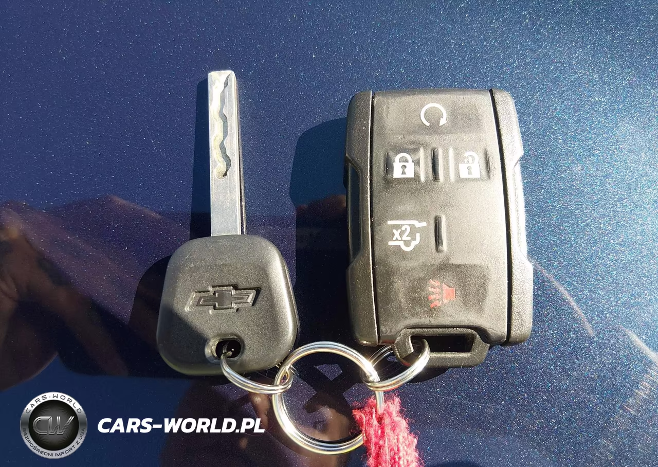 2018 Chevrolet Tahoe Ls VIN:1GNSKAEC1JR337261 - 11