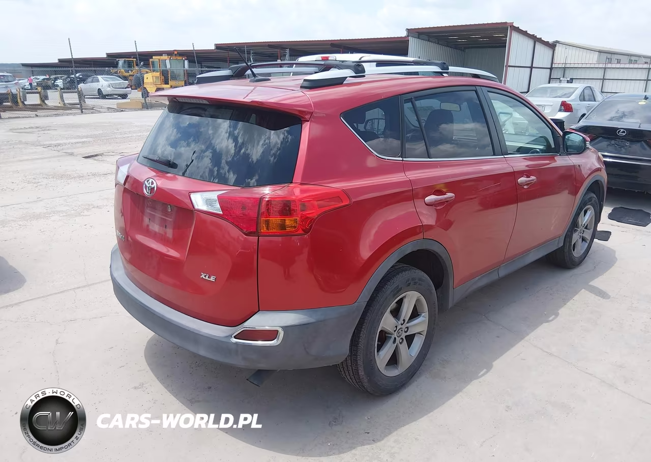 2015 Toyota Rav4 Xle VIN:2T3WFREV0FW226268 - 4