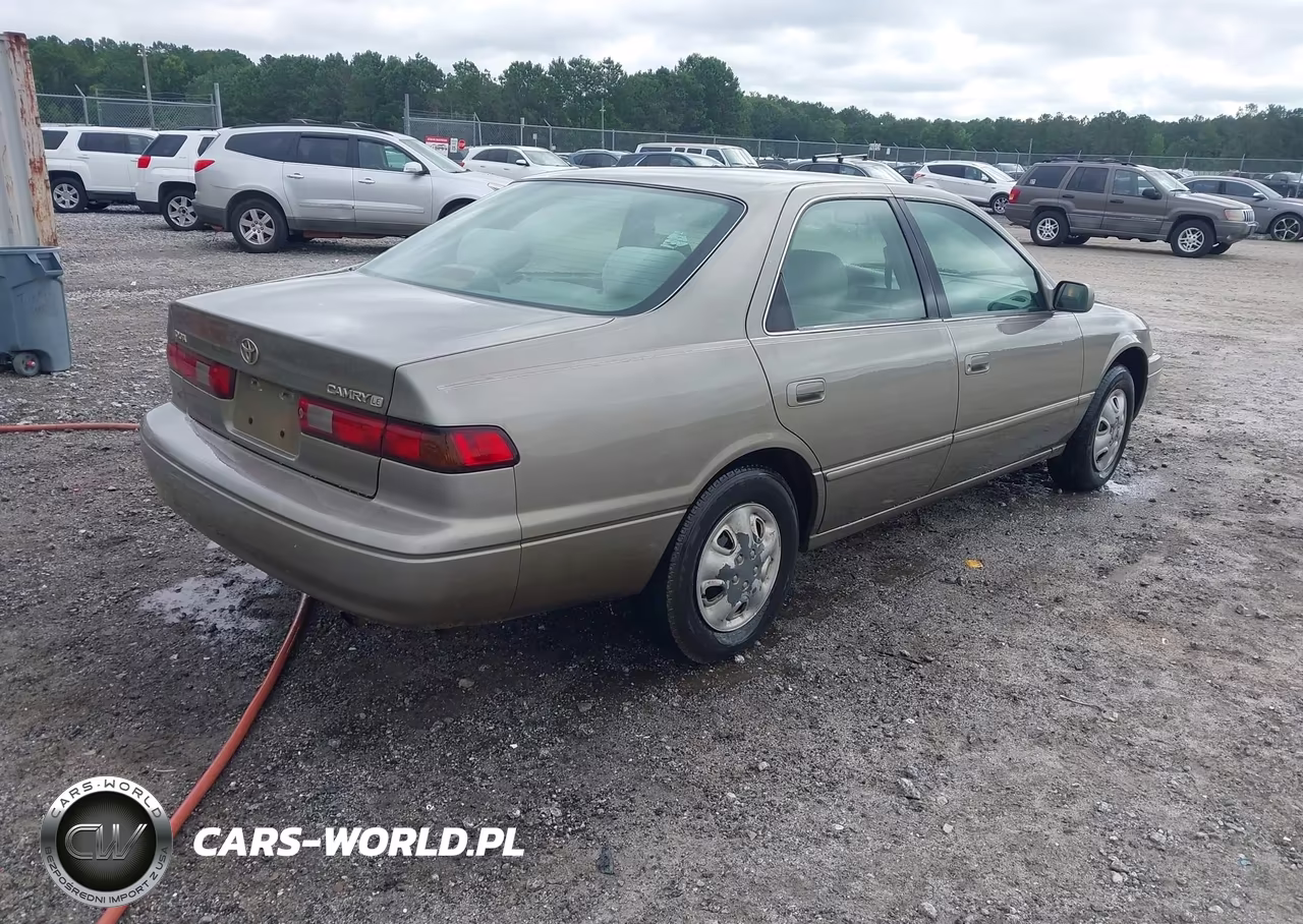 1999 Toyota Camry Le VIN:4T1BG22K6XU502976 - 4