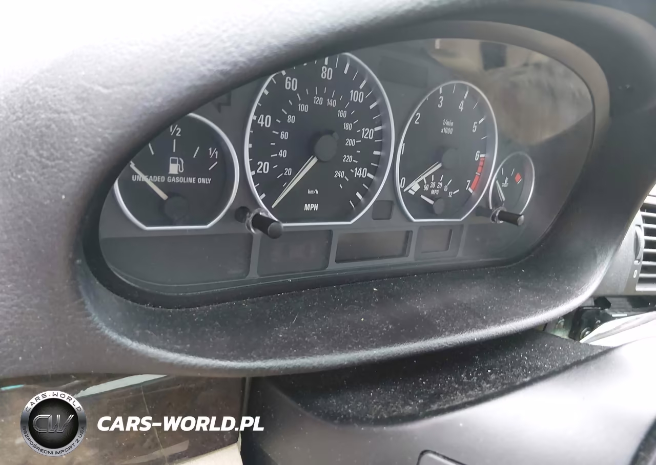 2003 BMW 330I VIN:WBAEV53423KM28208 - 7