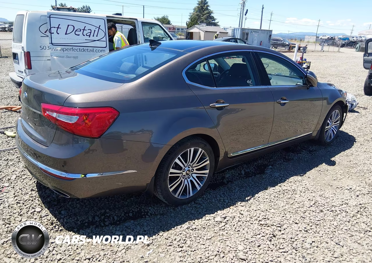2015 Kia Cadenza Premium VIN:KNALN4D70F5171272 - 4