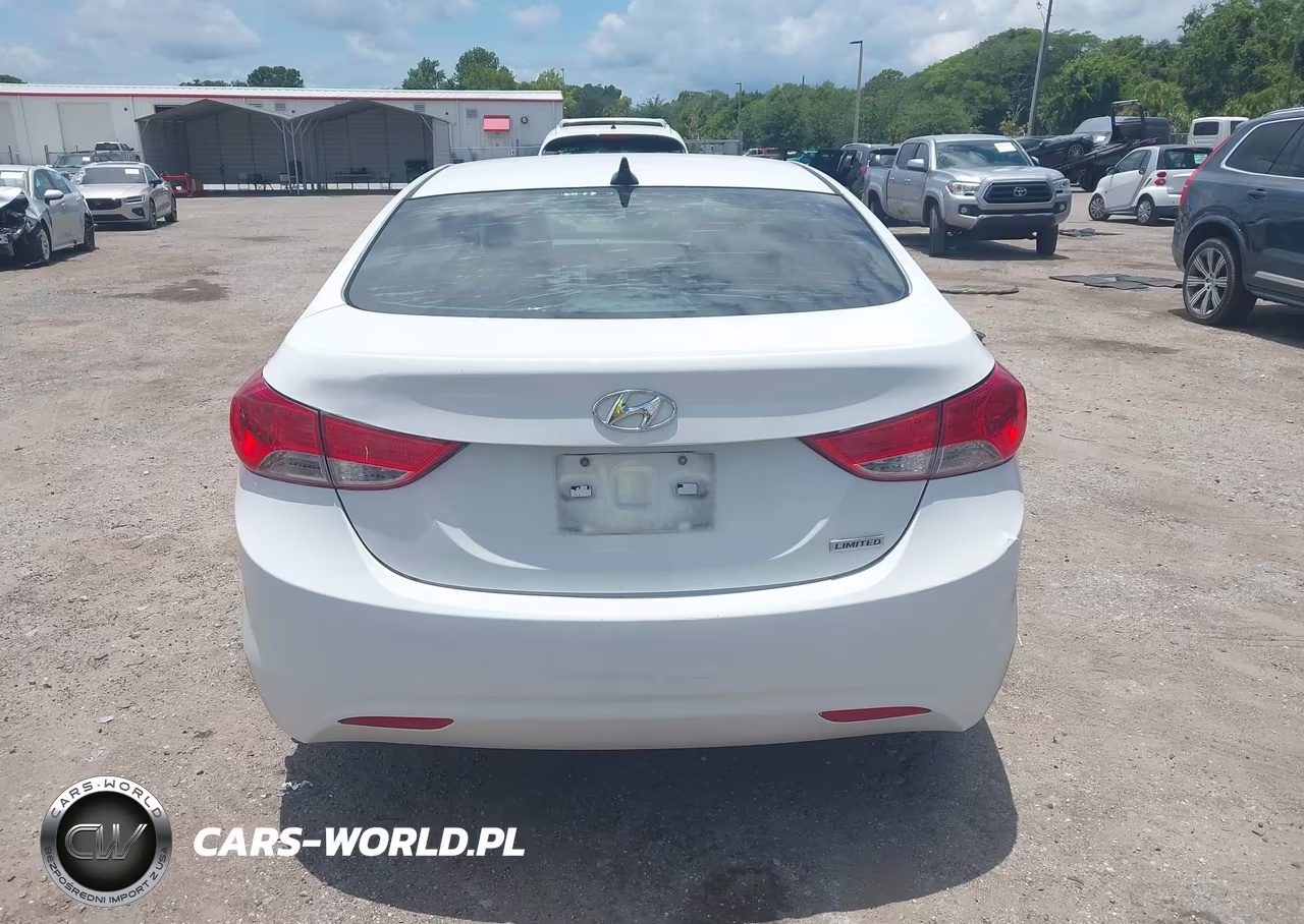 2013 Hyundai Elantra Limited VIN:5NPDH4AE1DH194915 - 16