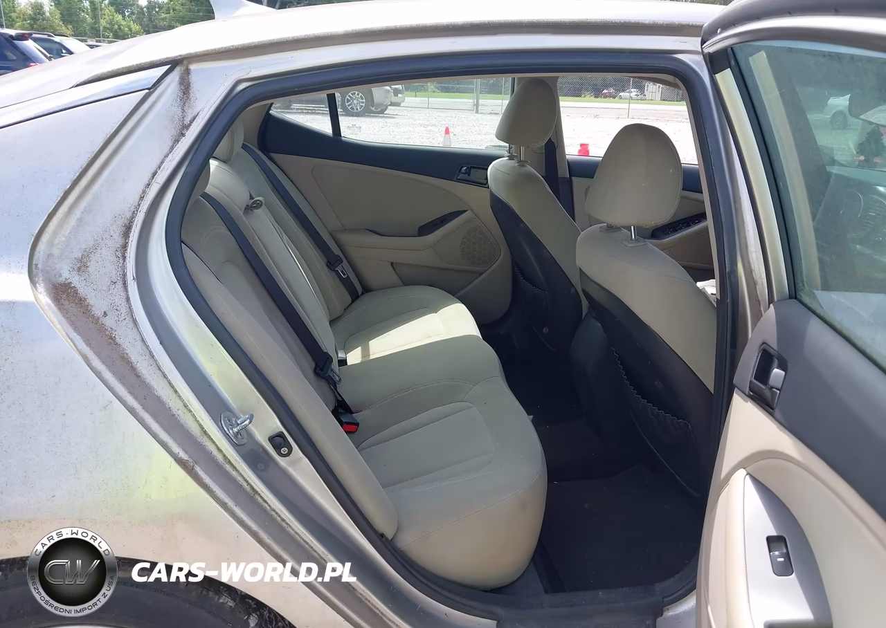2011 Kia Optima Lx VIN:KNAGM4A72B5077929 - 8