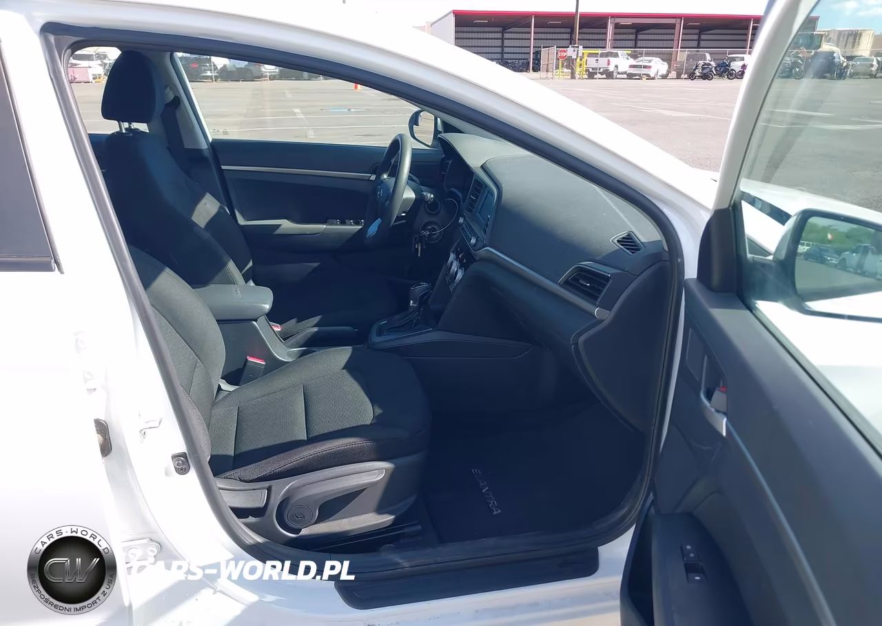 2019 Hyundai Elantra Se VIN:5NPD74LF6KH486114 - 5