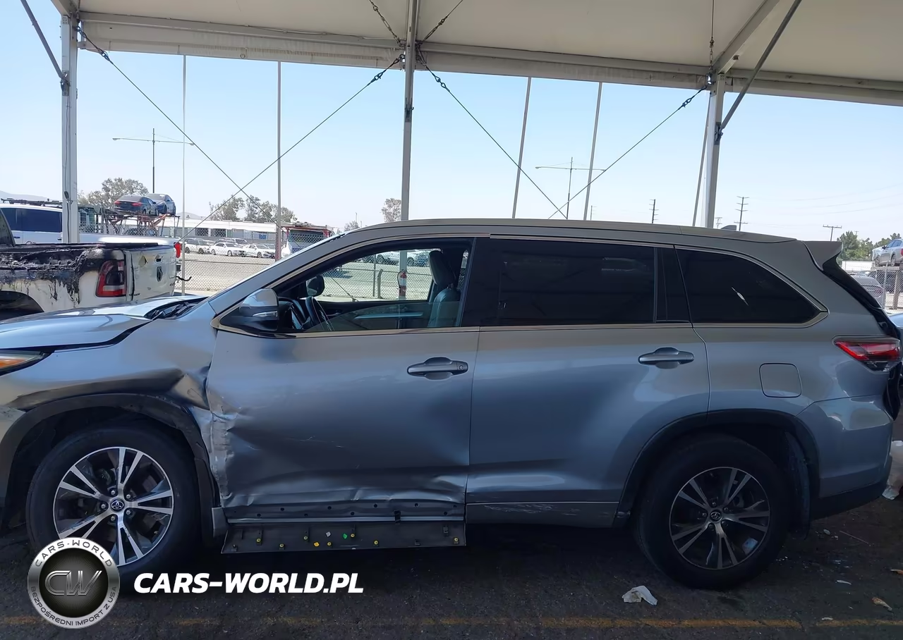 2016 Toyota Highlander Xle V6 VIN:5TDJKRFHXGS286026 - 14