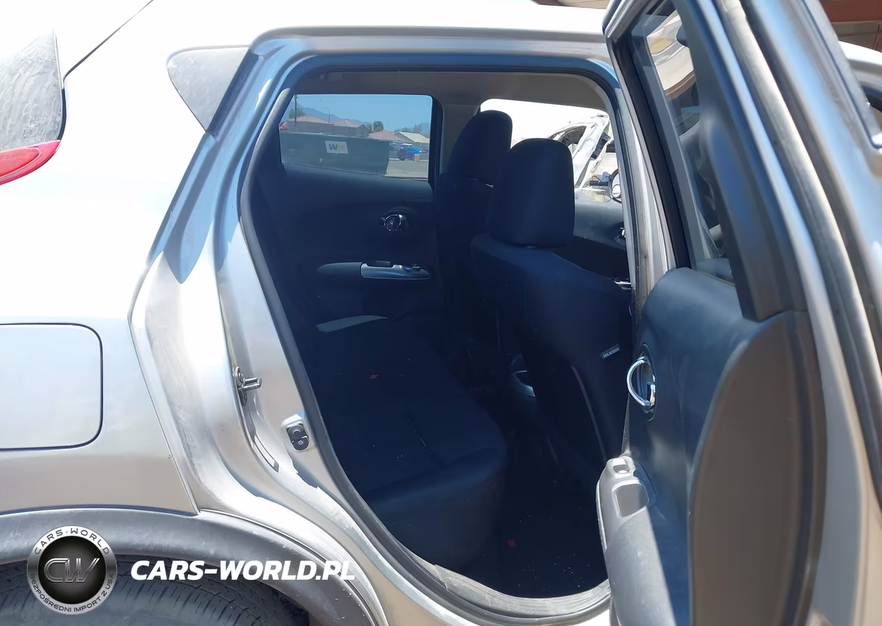2011 Nissan Juke S VIN:JN8AF5MR9BT010492 - 8