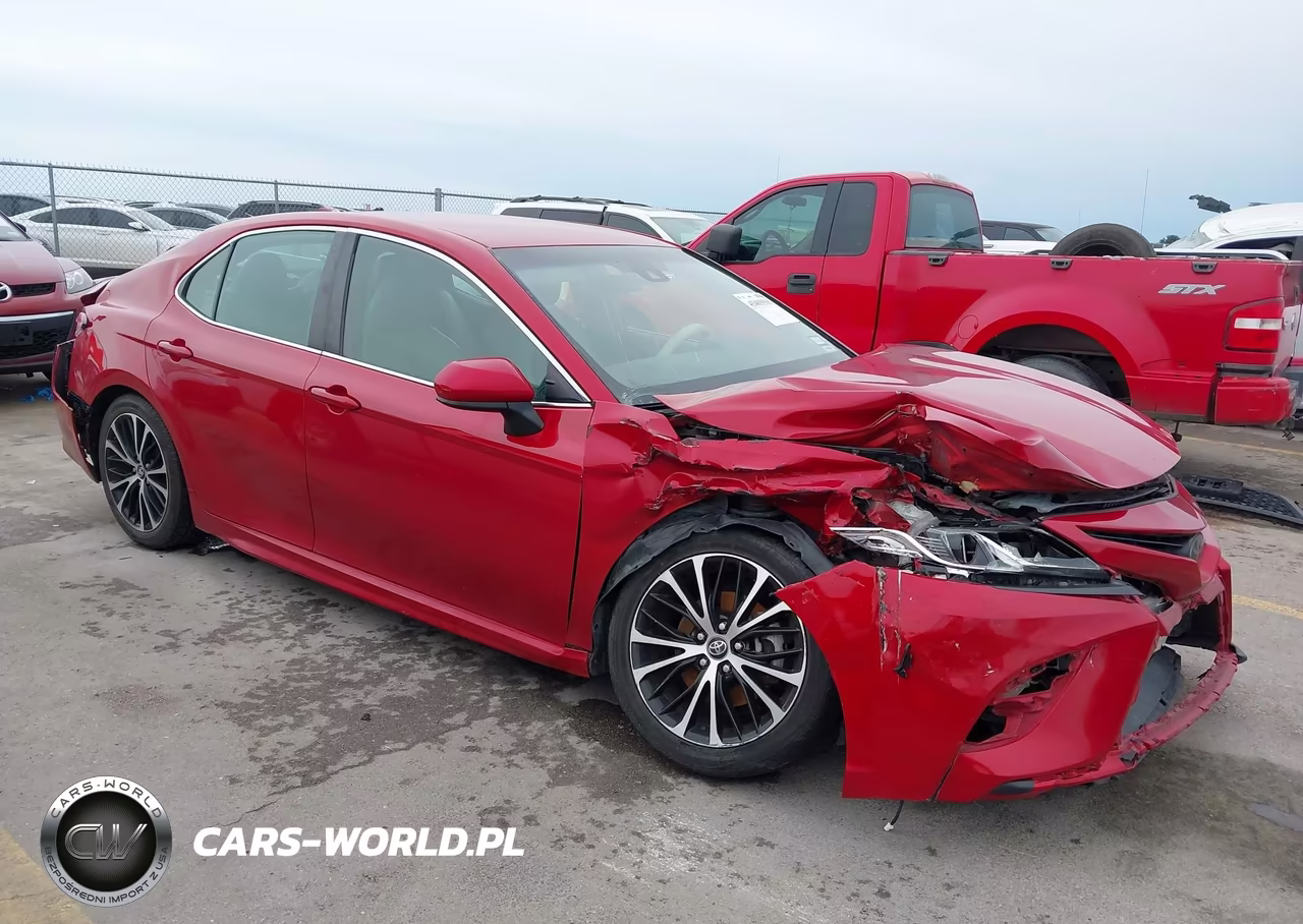 2020 Toyota Camry Se