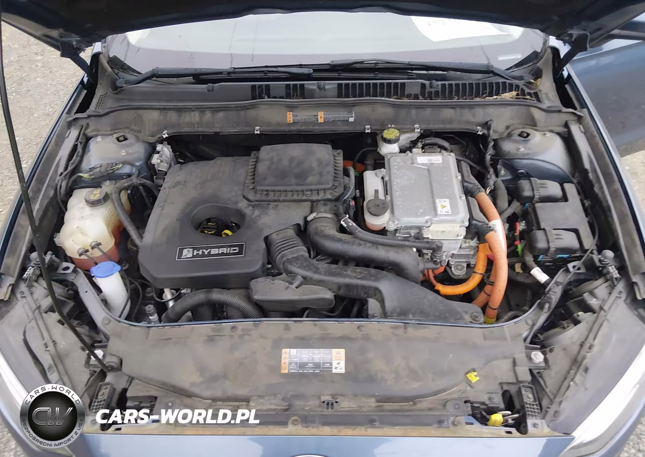2018 Ford Fusion Hybrid S VIN:3FA6P0UU4JR261688 - 10