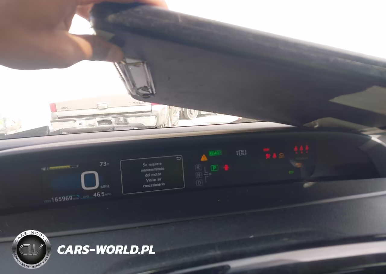 2018 Toyota Prius Two VIN:JTDKBRFU8J3074672 - 7