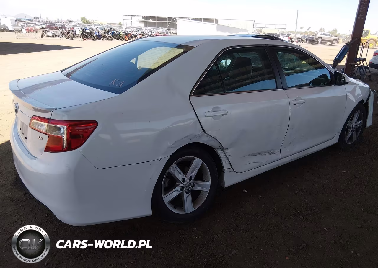 2014 Toyota Camry Se VIN:4T1BF1FK4EU745786 - 6