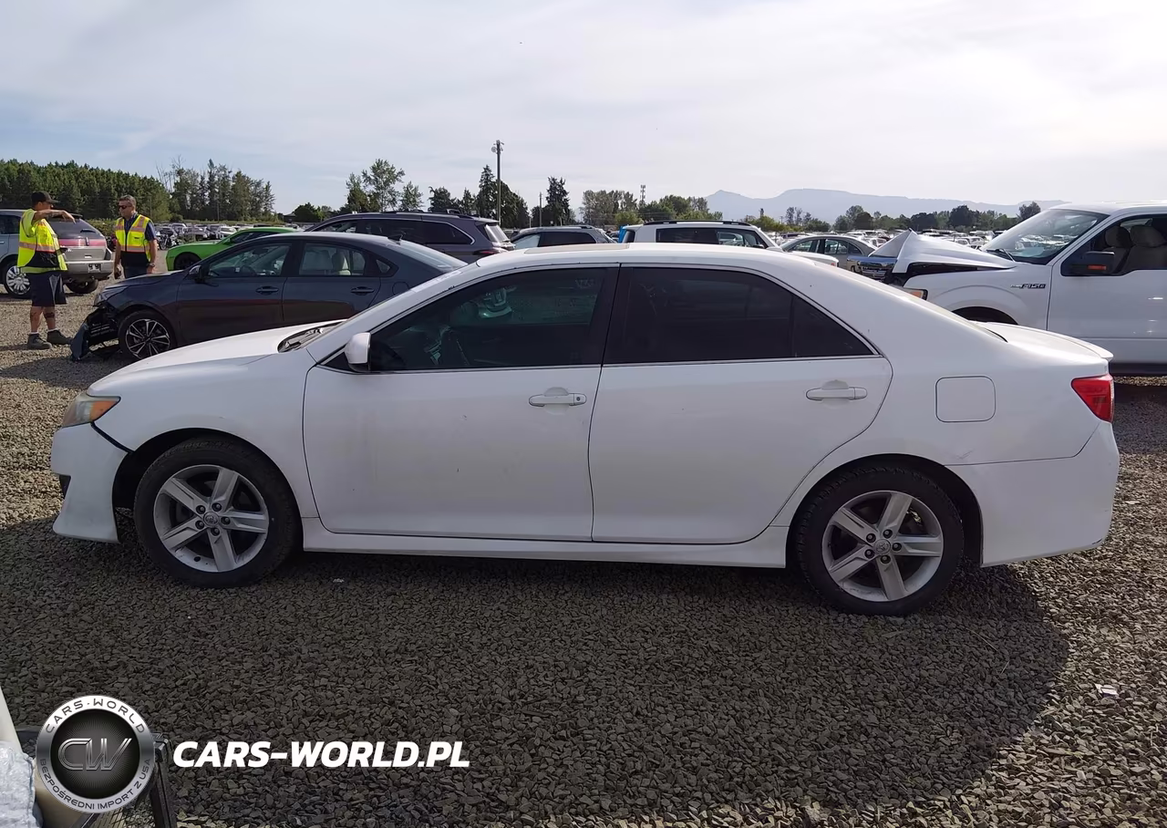 2013 Toyota Camry Se VIN:4T1BF1FK9DU688483 - 15