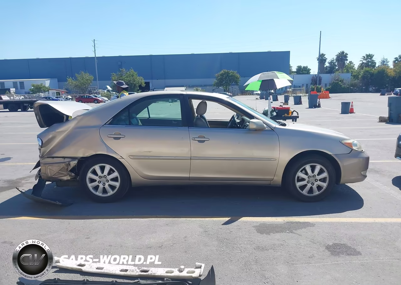 2003 Toyota Camry Xle V6 VIN:4T1BF30K33U554216 - 14