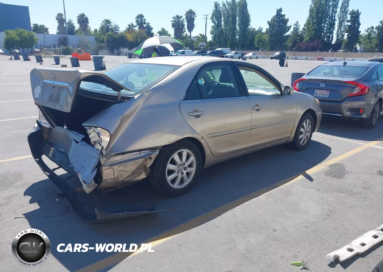 2003 Toyota Camry Xle V6 VIN:4T1BF30K33U554216 - 4
