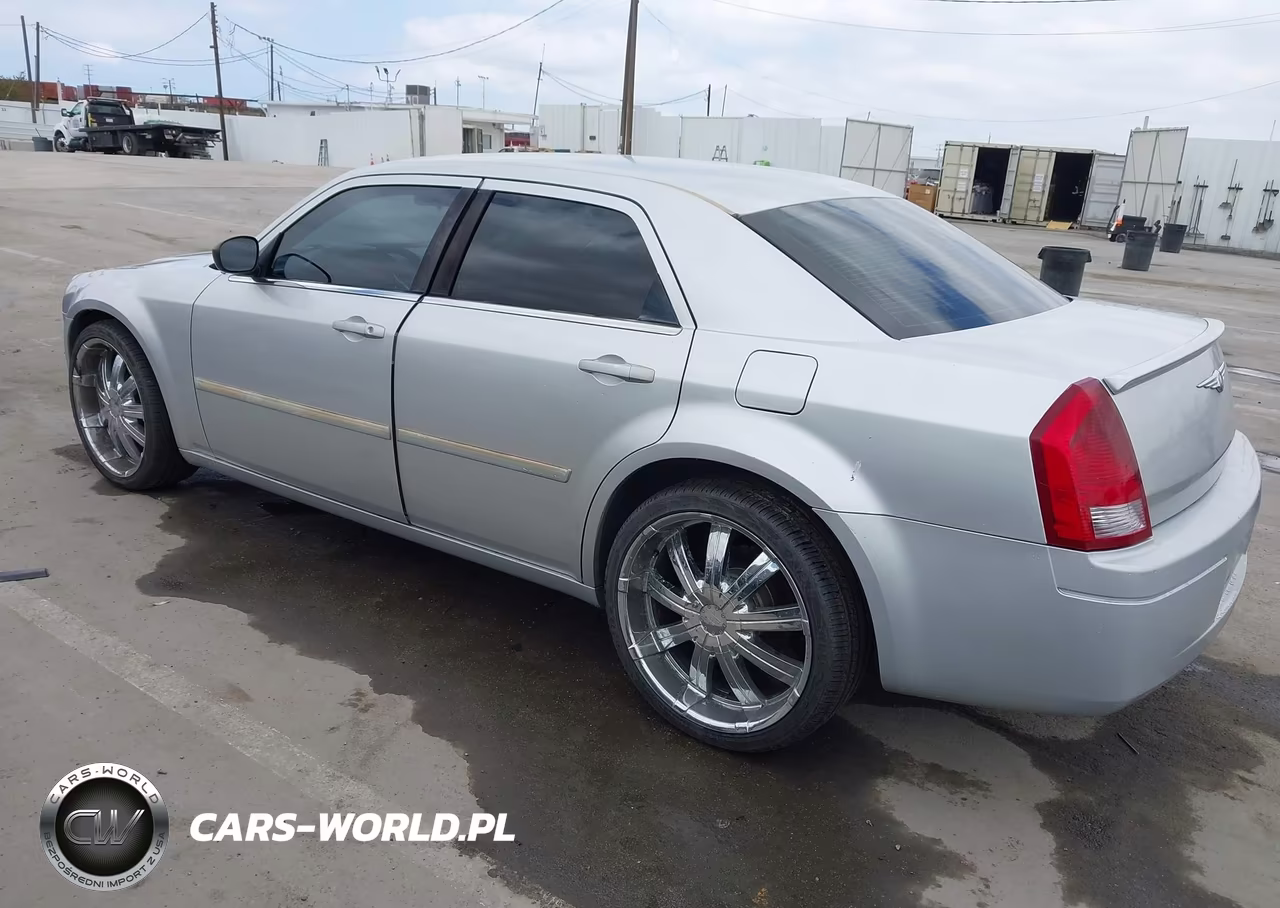 2007 Chrysler 300 VIN:2C3KA43R07H795472 - 3